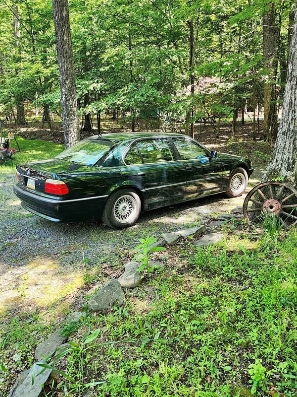 2001 BMW 7 Series - 740iL Sedan 4D