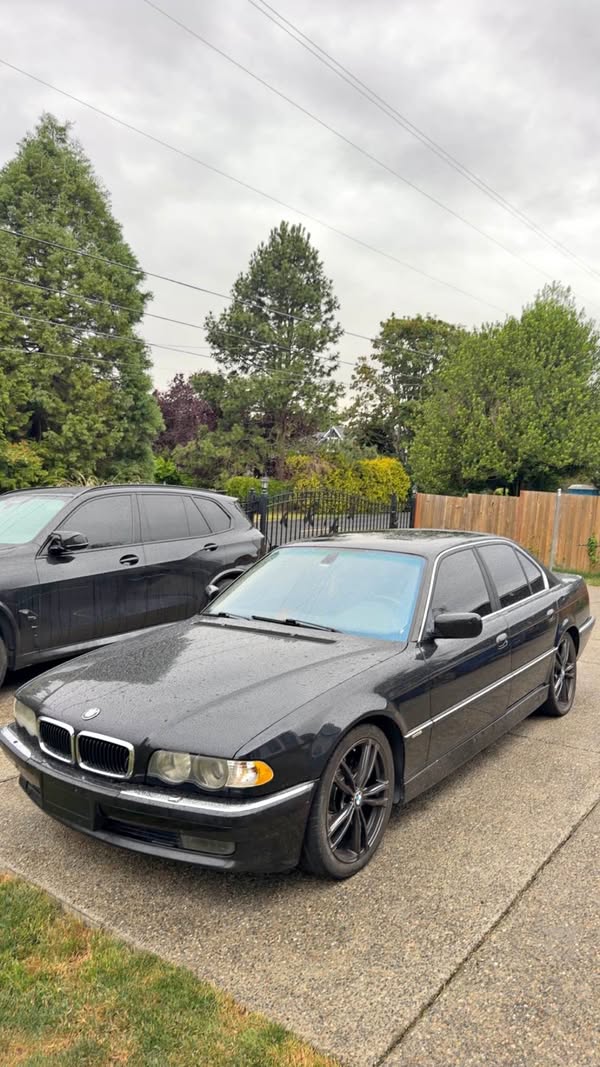 2001 BMW 7 Series - 740i Sedan 4D