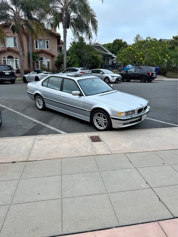 2001 BMW 7 Series - 740Li Sedan 4D