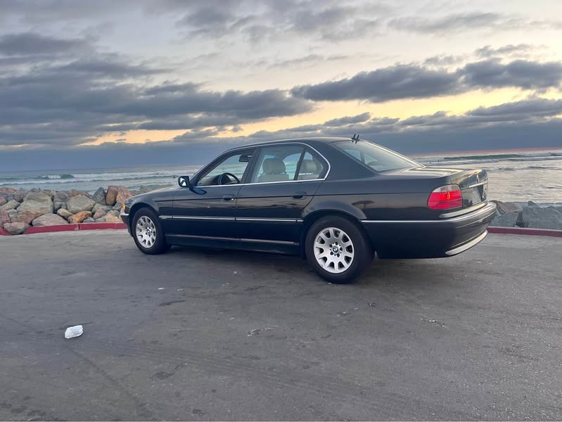 2001 BMW 7 Series - 740i Sedan 4D