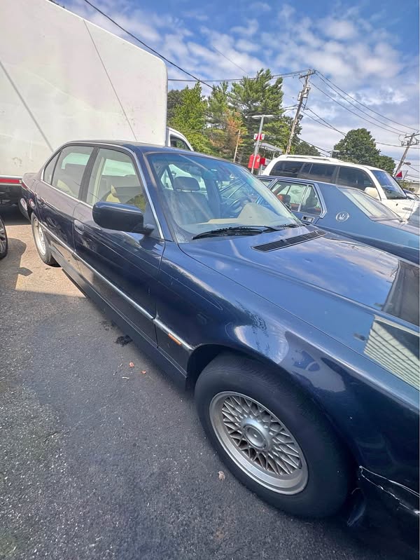 2000 BMW 7 Series - 740iL Sedan 4D