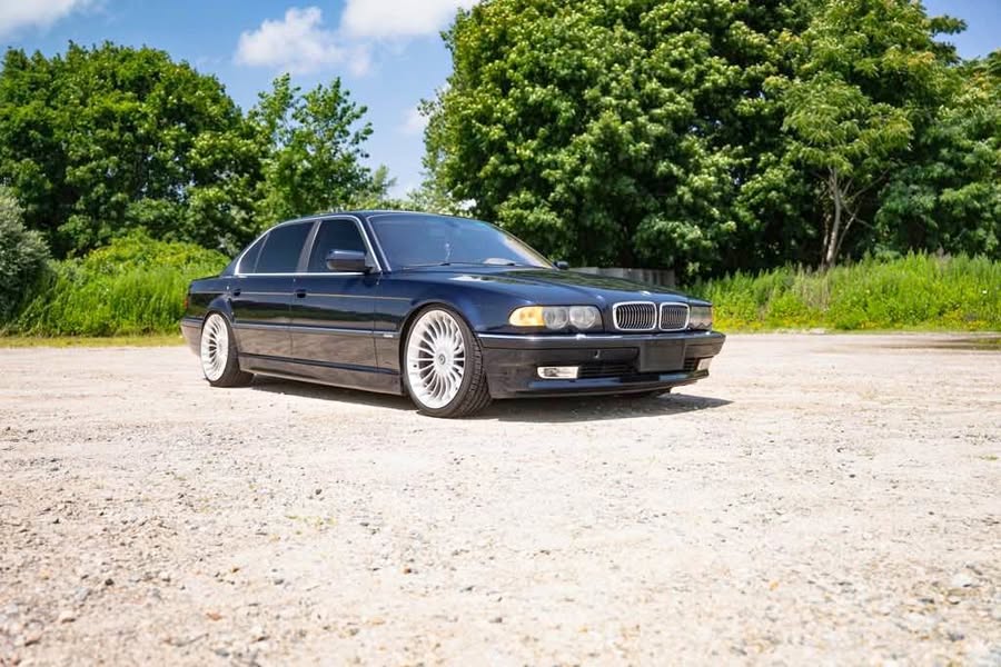 2001 BMW 7 Series - 740iL Sedan 4D