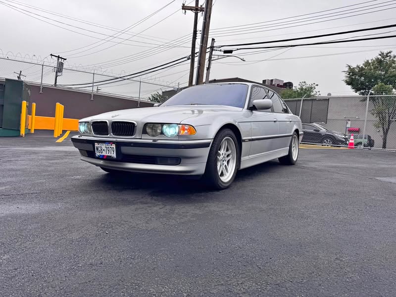 2001 BMW 7 Series - 740i Sedan 4D