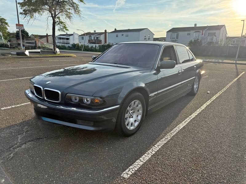 2001 BMW 7 Series - 740iL Sedan 4D
