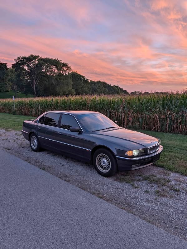 2000 BMW 7 Series - 740iL Sedan 4D