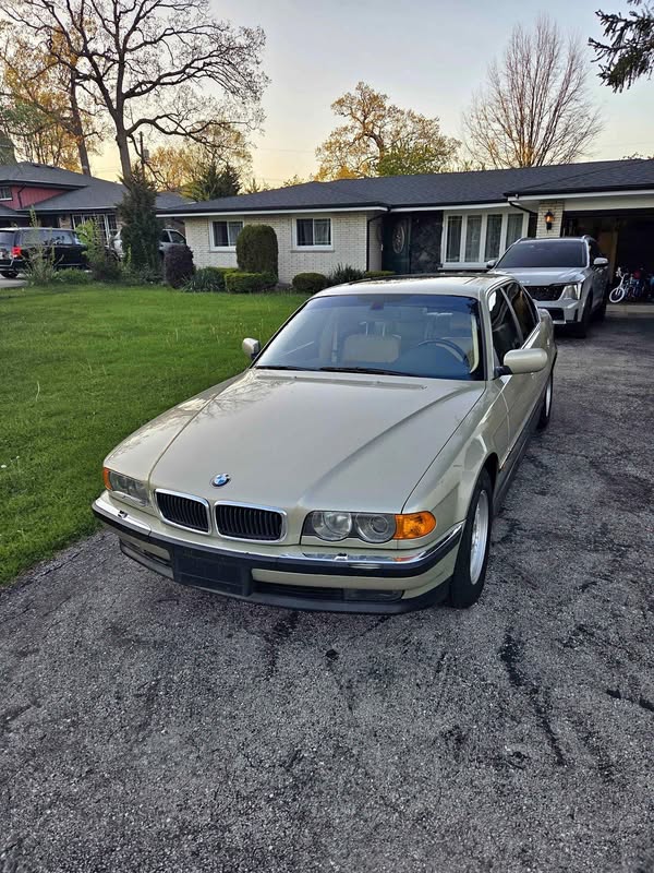 2000 BMW 7 Series - 740iL Sedan 4D