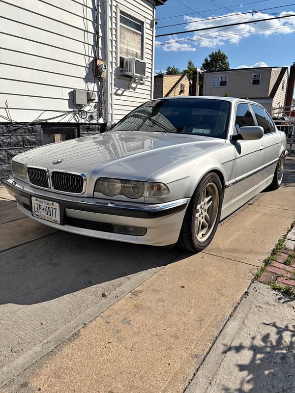 2001 BMW 7 Series - 740iL Sedan 4D