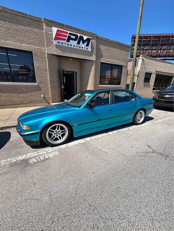2001 BMW 7 Series - 740iL Sedan 4D