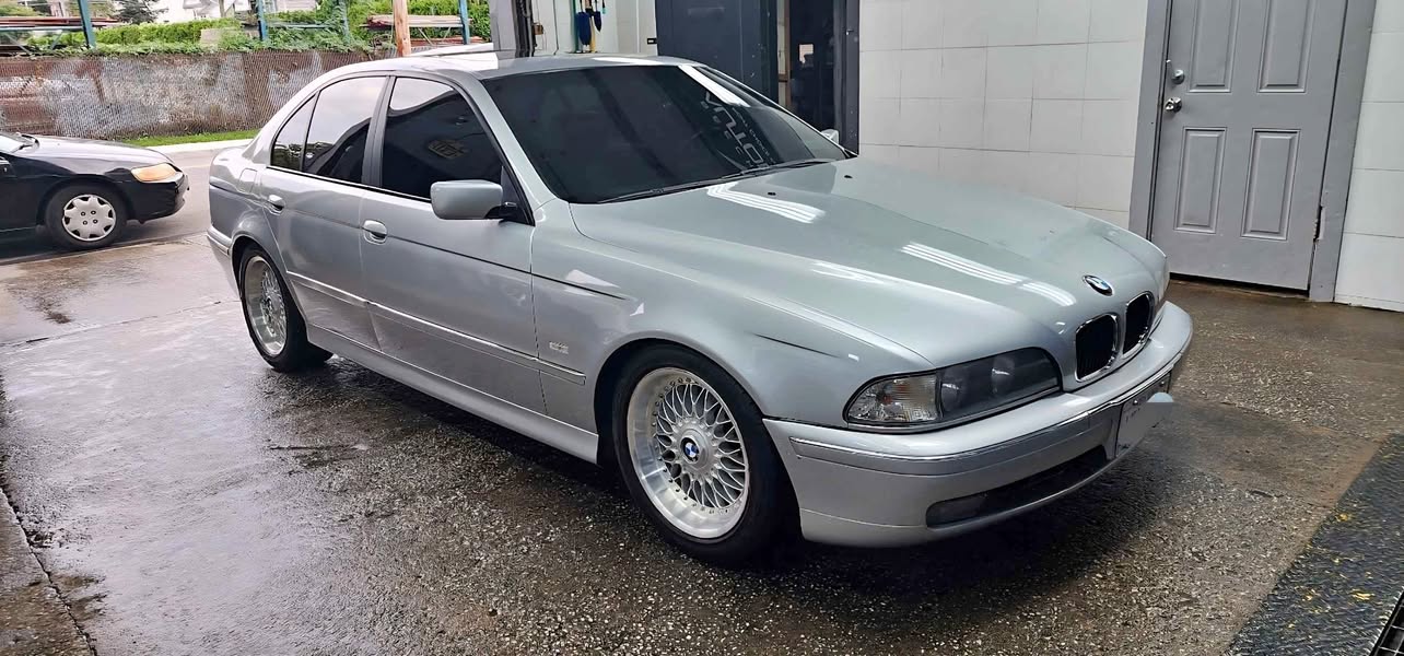 1997 BMW 5 Series - 528i Sedan 4D