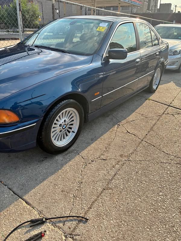 2000 BMW E39 5 series