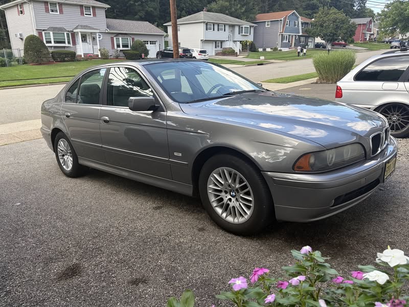 2002 BMW 5 Series 530i Sedan 4D