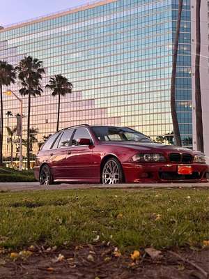 2001 BMW 5 Series - 525i Touring Wagon 4D