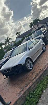 2000 BMW 5 Series - 540i Sedan 4D