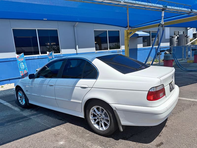 2003 BMW 5 Series - 525i Sedan 4D