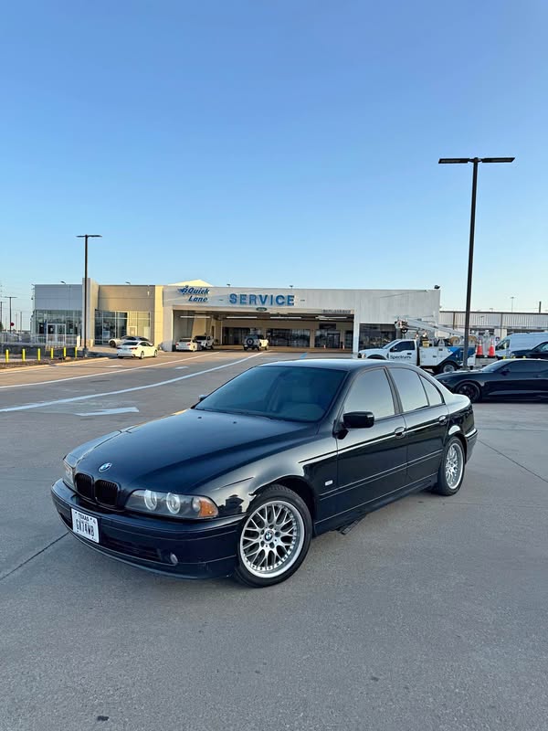 2001 BMW 5 Series - 530i Sedan 4D