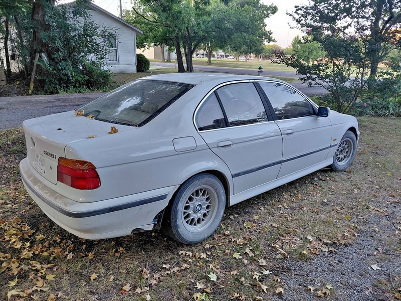 1999 BMW 5 Series - 528i Sedan 4D