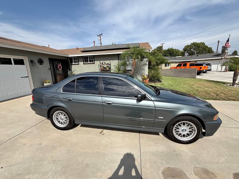 2002 BMW 5 Series - 525i Sedan 4D
