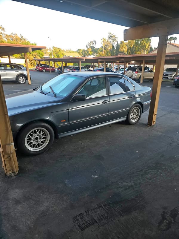 2000 BMW 5 Series - 528i Sedan 4D