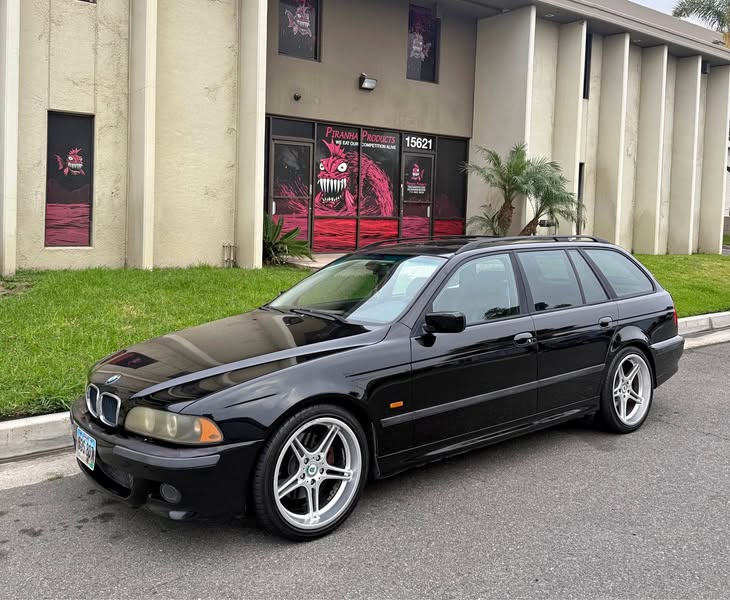 2000 BMW 5 Series - 540iT Wagon 4D