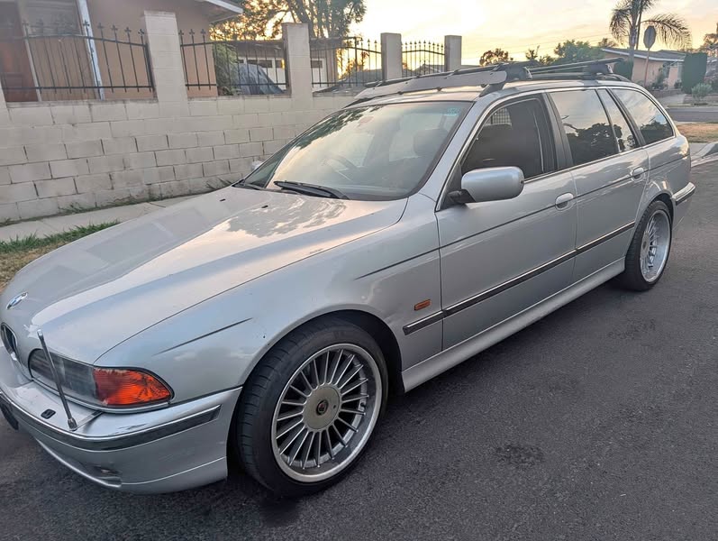1998 BMW 5 Series - 528iT Wagon 4D