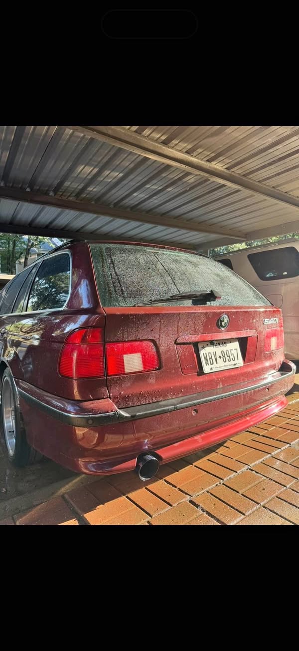 2000 BMW 5 Series - 540iT Wagon 4D
