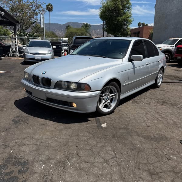 2002 BMW 5 Series