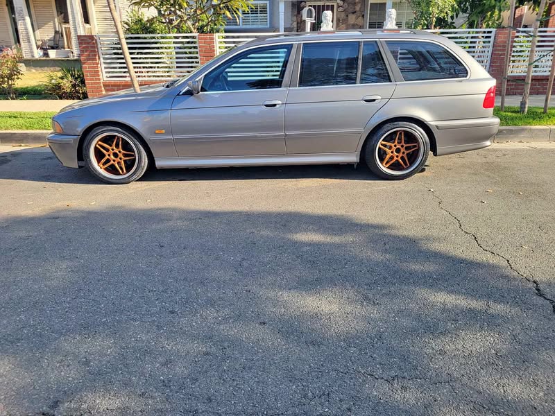 2003 BMW 5 Series - 525iT Wagon 4D
