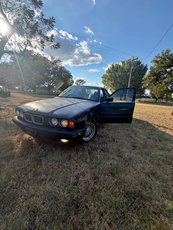 1995 BMW 5 Series - 525i Sedan 4D