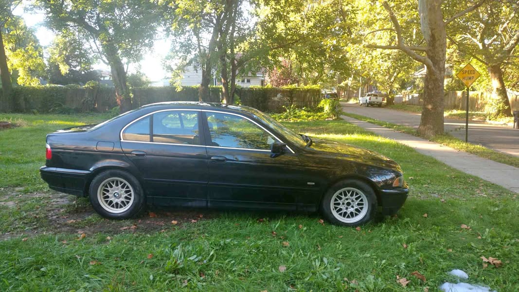2001 BMW 5 Series - 525i Sedan 4D