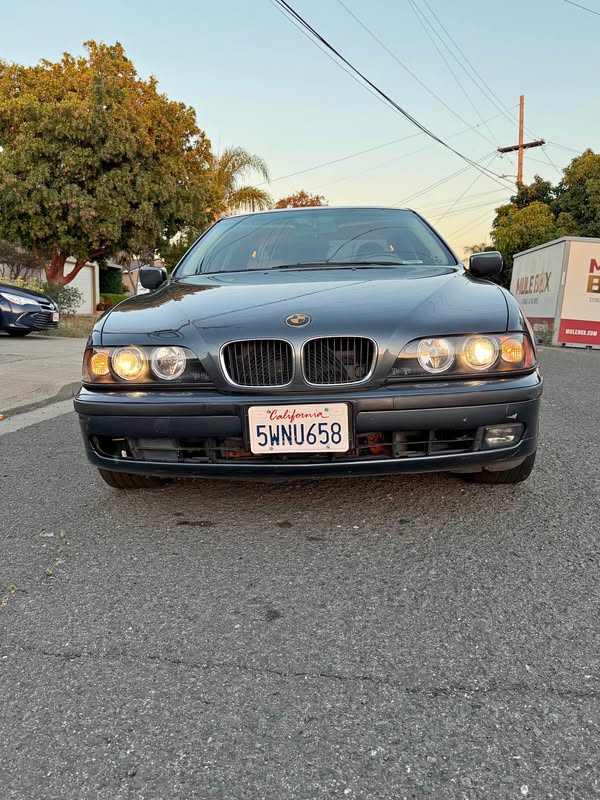 1999 BMW 5 Series - 528i Sedan 4D