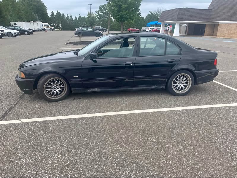 2001 BMW 5 Series - 530i Sedan 4D