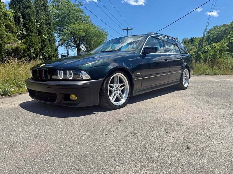 2001 BMW 5 Series - 540iT Wagon 4D
