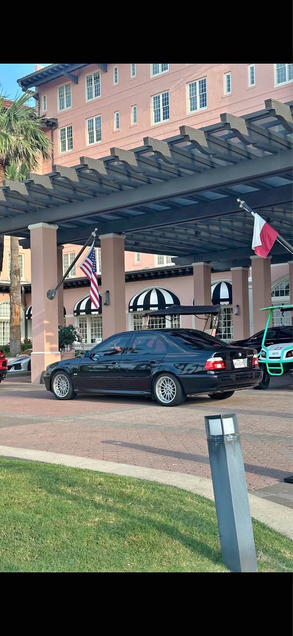 2002 BMW 5 Series - 540i Sedan 4D