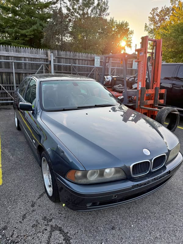 2001 BMW 5 Series - 530i Sedan 4D
