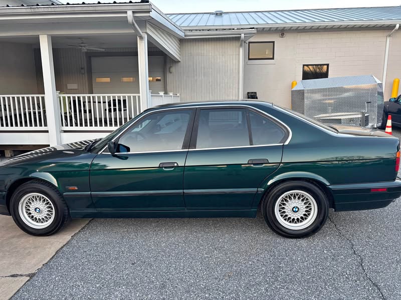1995 BMW 5 Series - 525i Sedan 4D