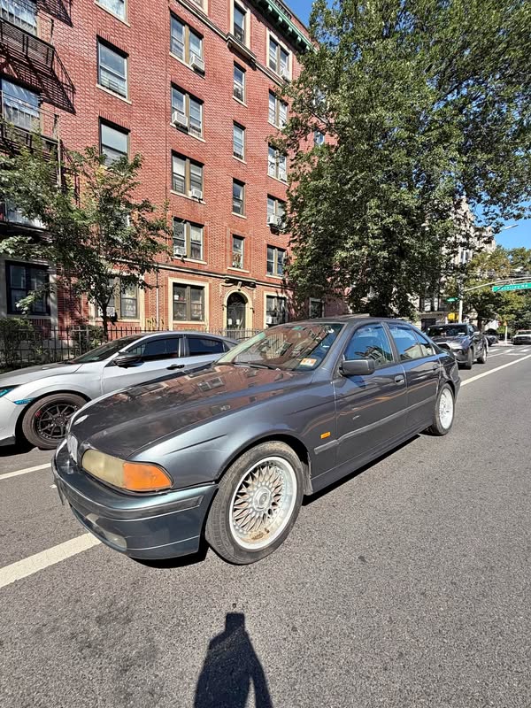 2000 BMW 5 Series - 528i Sedan 4D