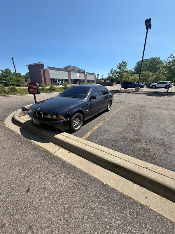 2001 BMW 5 Series - 530i Sedan 4D