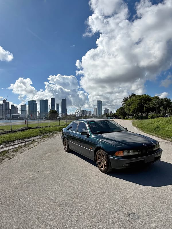 1997 BMW 5 Series - 528i Sedan 4D