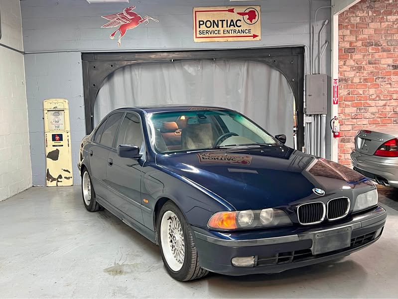2000 BMW 5 Series - 528i Sedan 4D