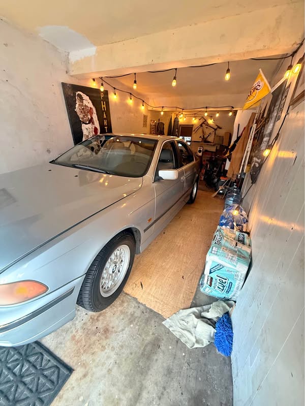 1997 BMW 5 Series - 528i Sedan 4D