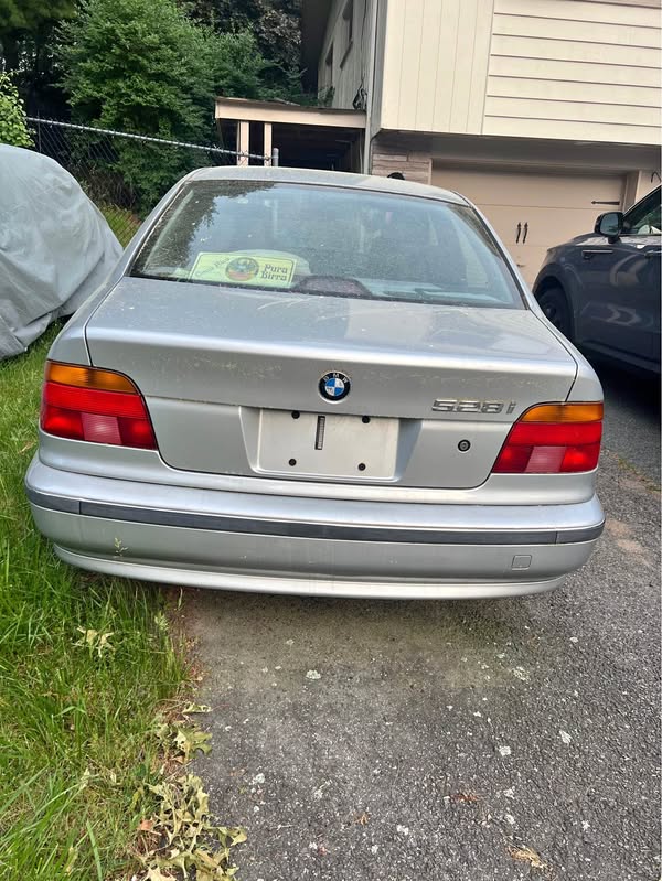2000 BMW 5 Series - 528i Sedan 4D