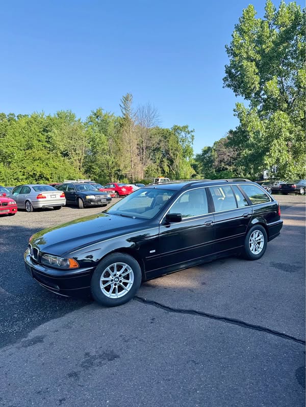 2003 BMW 5 Series - 525iT Wagon 4D