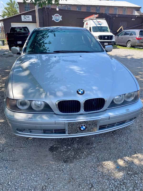 2001 BMW 5 Series - 525i Sedan 4D