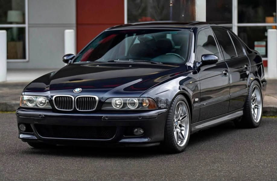 2001 BMW M5 - Sedan 4D