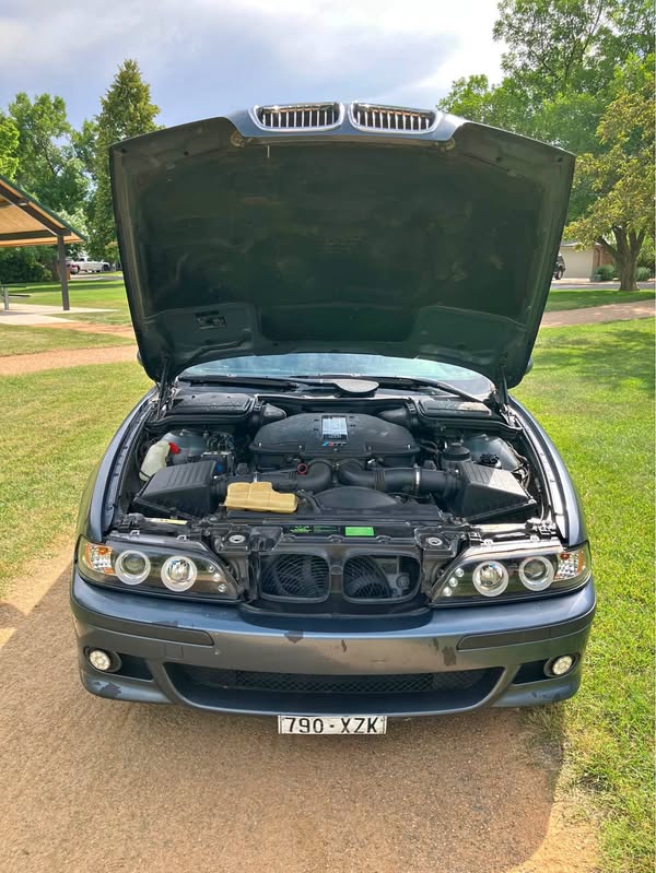 2001 BMW M5