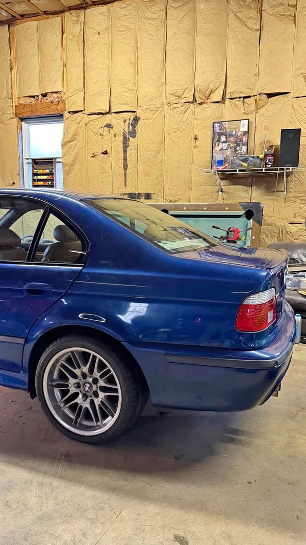 2001 BMW M5 - Sedan 4D