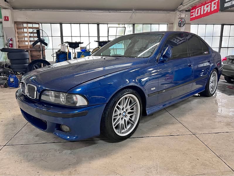 2000 BMW M5 Sedan 4D