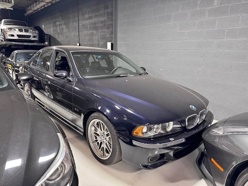 2002 BMW M5 - Sedan 4D