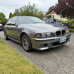 2002 BMW M5