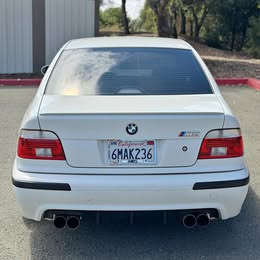2000 BMW M5